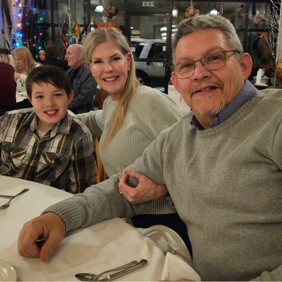 Meet your Posher, Vicki - Picture 3 of 5